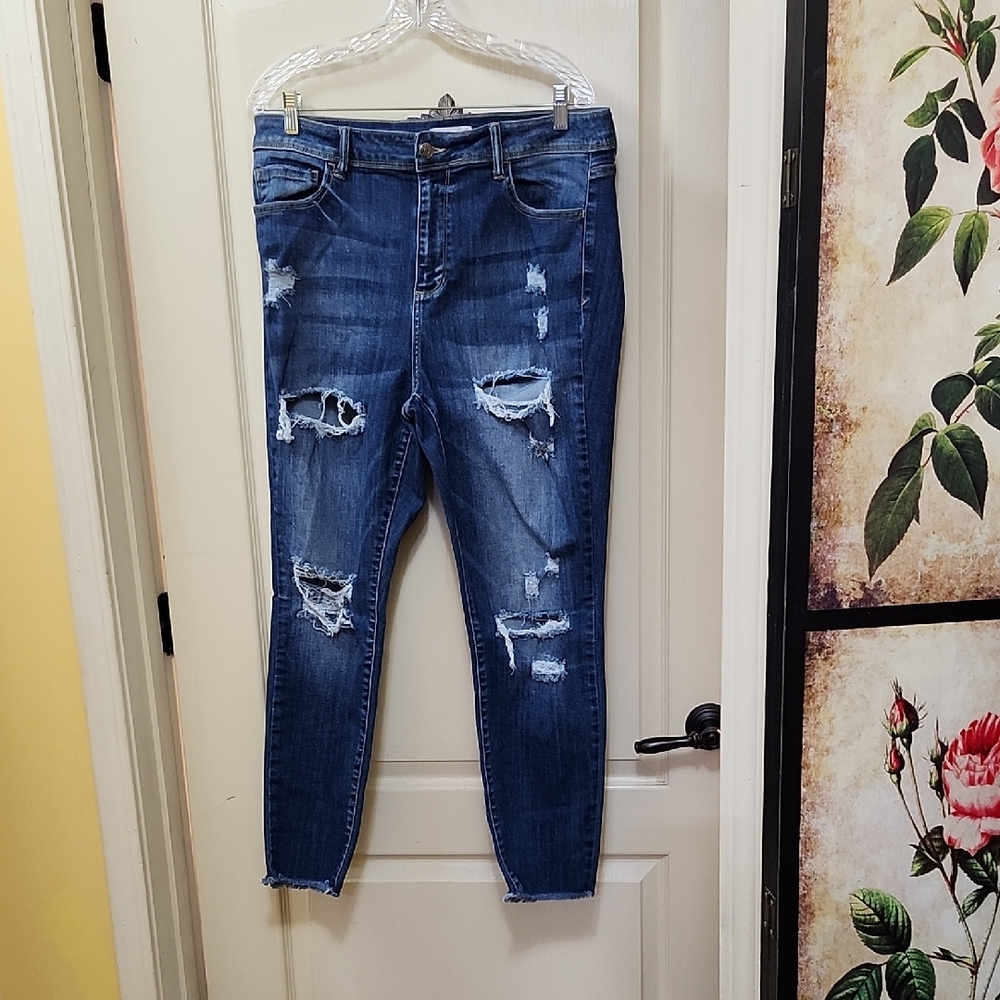 MS. CELLO DISTRESSED, HIGH RISE SKINNY JEANS